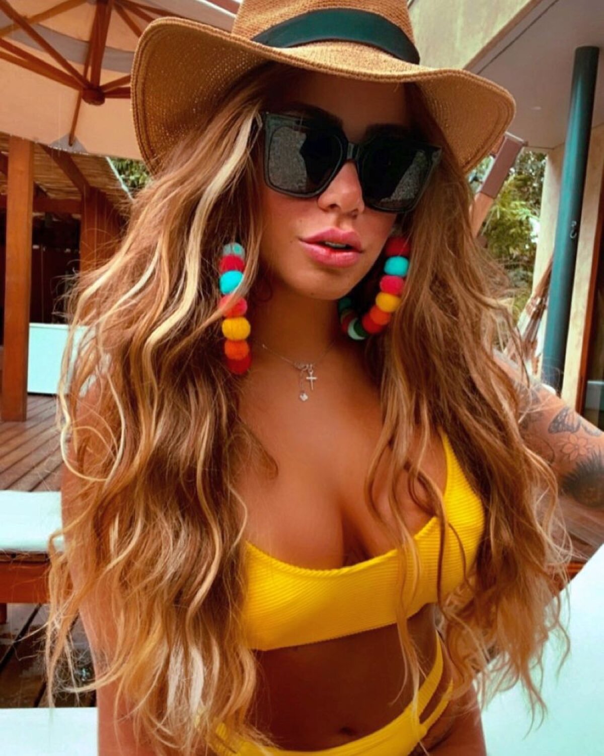 GALERIE FOTO Sora lui Neymar, vacanță într-un resort exclusivist din Brazilia! S-a pozat în cele mai hot ipostaze