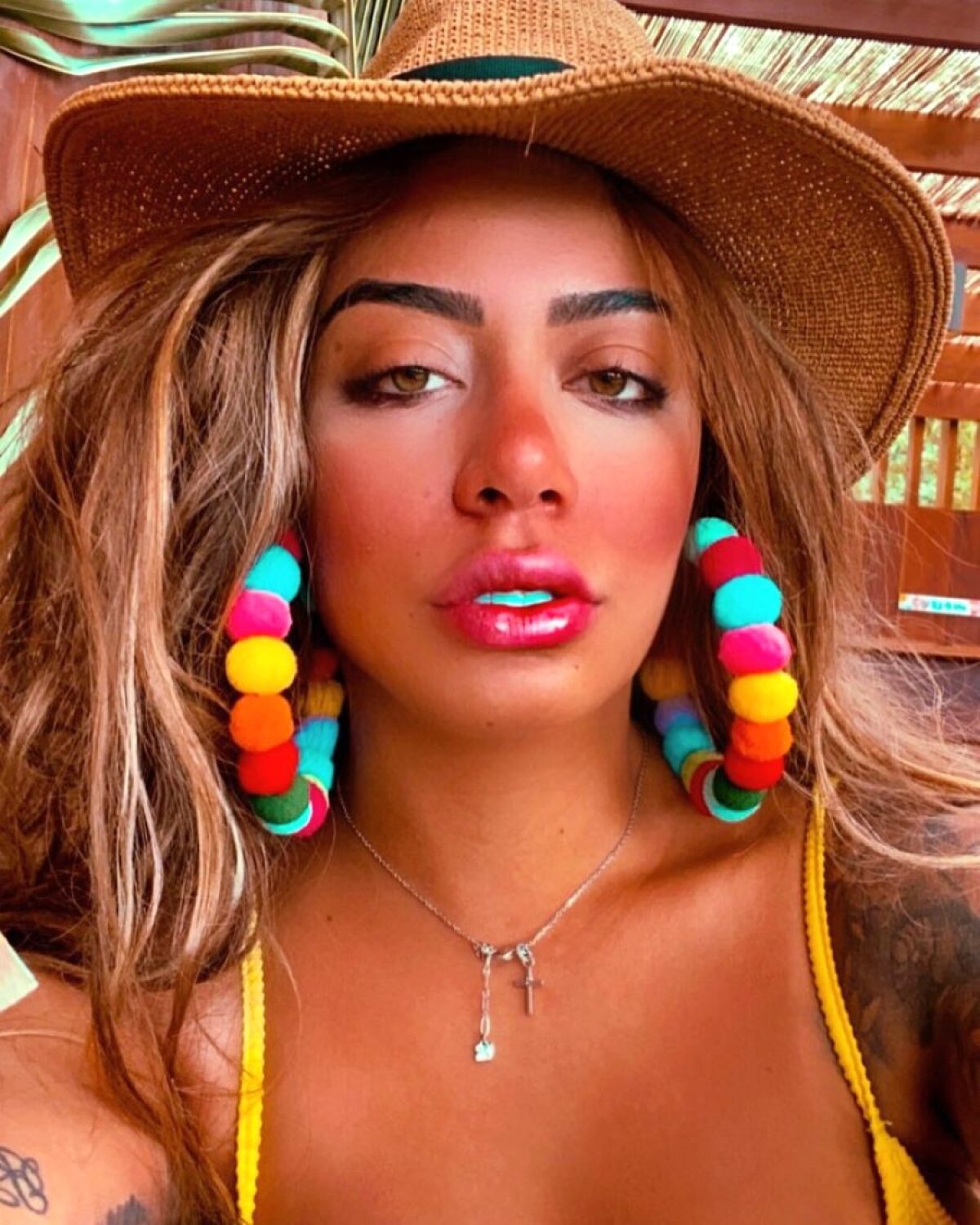 GALERIE FOTO Sora lui Neymar, vacanță într-un resort exclusivist din Brazilia! S-a pozat în cele mai hot ipostaze