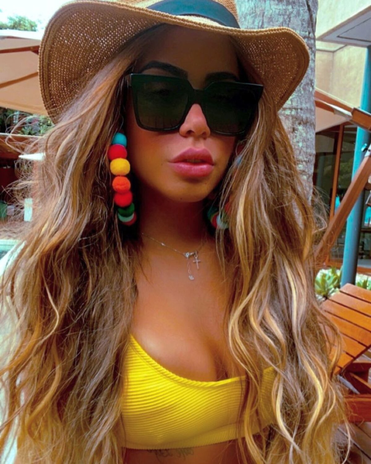 GALERIE FOTO Sora lui Neymar, vacanță într-un resort exclusivist din Brazilia! S-a pozat în cele mai hot ipostaze
