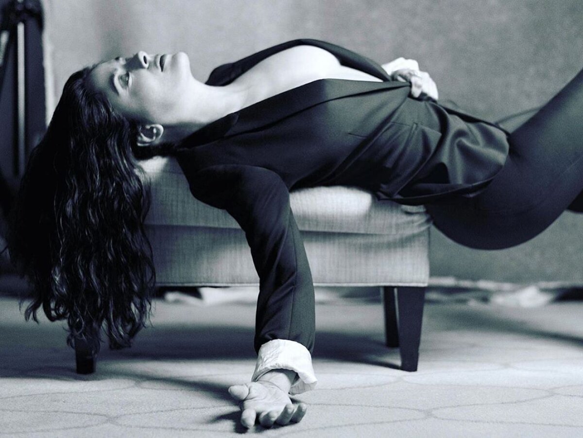 Chiar „GLOBURILE DE AUR” :D » Salma Hayek, imagine DEMENȚIALĂ pe Instagram