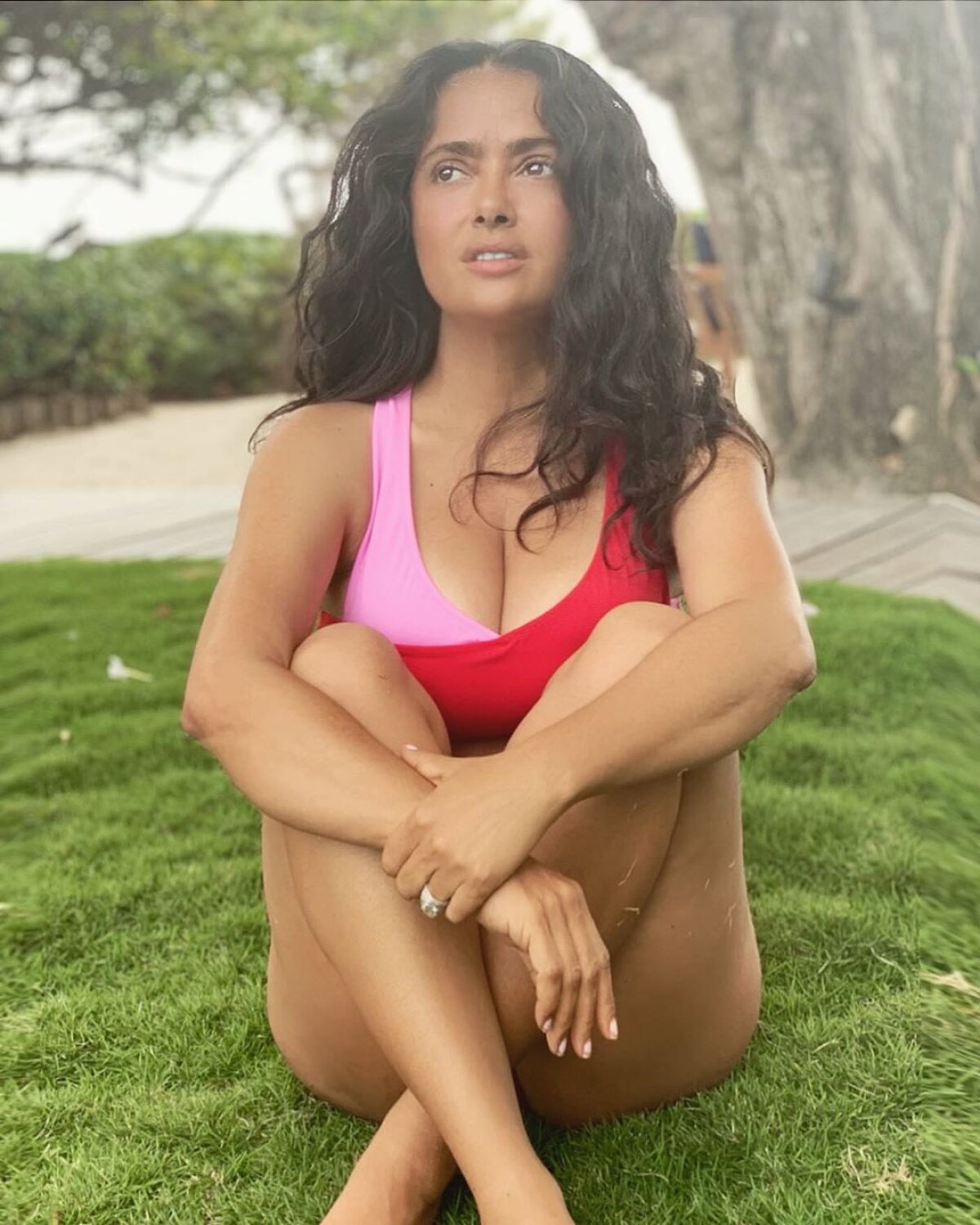 Chiar „GLOBURILE DE AUR” :D » Salma Hayek, imagine DEMENȚIALĂ pe Instagram