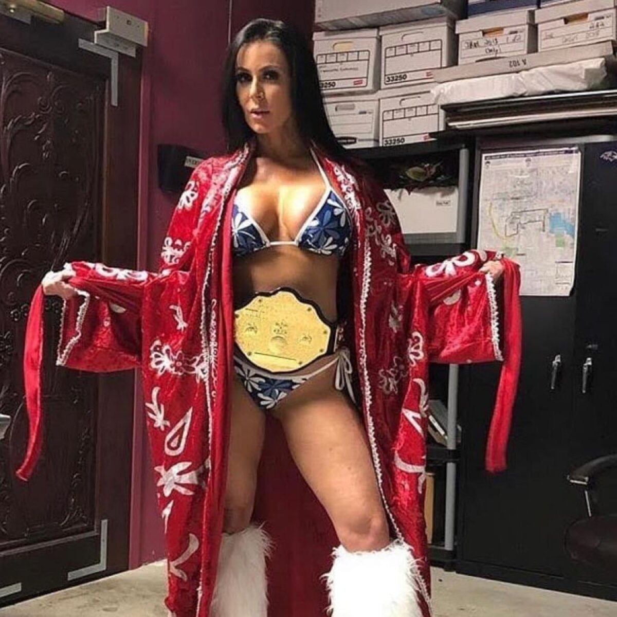 GALERIE FOTO Kendra Lust abia așteaptă lupta dintre Conor McGregor și Donald Cerrone! Actrița de filme pentru adulți e încântată de revenirea lui McGregor