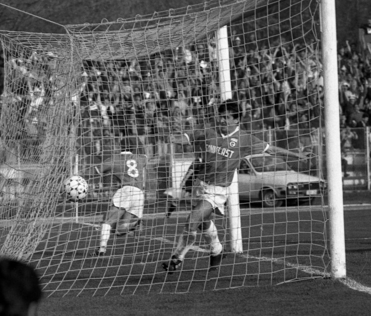 RETRO GSP 36 de ani de când Dorin Mateuț și Marius Lăcătuș debutau la națională: „În loc să fiu cu Generația de Aur în America, în '94 m-am lăsat de fotbal!”