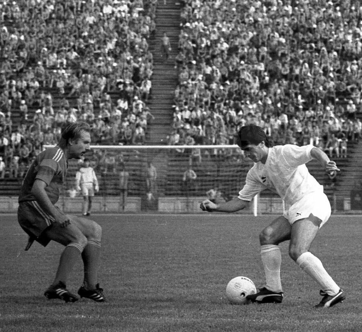 RETRO GSP 36 de ani de când Dorin Mateuț și Marius Lăcătuș debutau la națională: „În loc să fiu cu Generația de Aur în America, în '94 m-am lăsat de fotbal!”