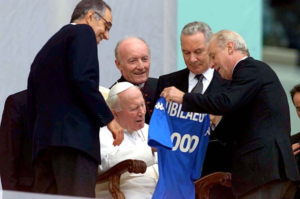 Papa Ioan Paul al II-lea. 100 de ani de la nașterea celui mai iubit Suveran Pontif: membru onorific la un club din Bundesliga și multiple legături cu sportul