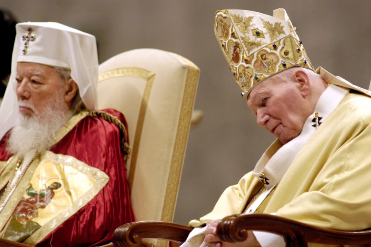 Papa Ioan Paul al II-lea. 100 de ani de la nașterea celui mai iubit Suveran Pontif: membru onorific la un club din Bundesliga și multiple legături cu sportul