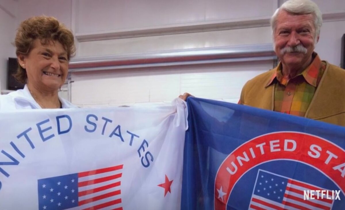 Cum erau văzute gimnastica românească și Nadia Comăneci de americani: „Mereu speriate, niciodată fericite” » Dezvăluiri cutremurătoare despre soții Karolyi: „El le umilea și le pălmuia, ea le înfigea degetele în gât”