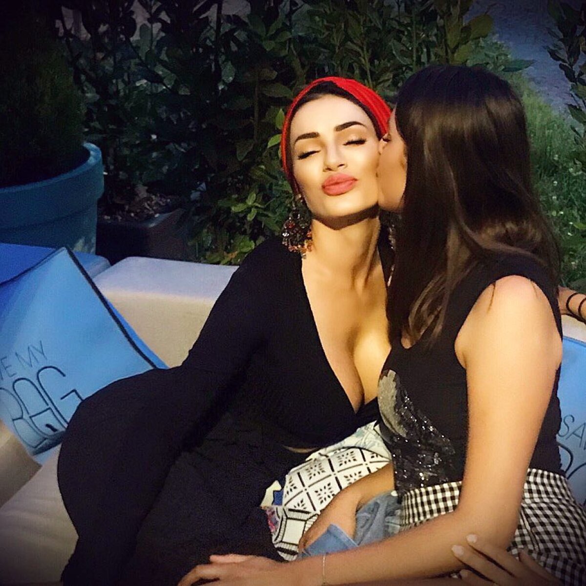 GALERIE FOTO Este una dintre cele mai dorite românce. A pus pe jar toți fotbaliștii cu cele mai recente fotografii