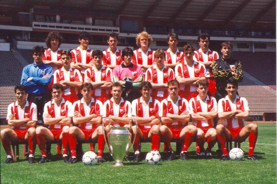 Steaua Roșie, 1991. Belo e al doilea din stînga, pe rînd cu Prosinecki și Savicevic
