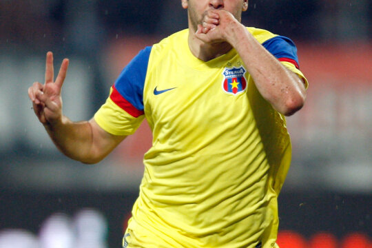 Raul Rusescu a egalat cu un şut viclean de la distanţă în derby-ul cu Dinamo