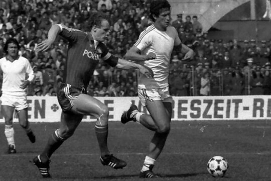 Rodion Cămătaru în meciul Craiova - Kaiserslautern