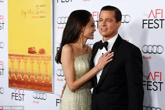 Angelina Jolie & Brad Pitt ► Foto: dailymail.co.uk