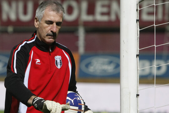 Silviu Lung, 59 de ani, a evoluat 15 sezoane pentru U Craiova, două la Steaua, unul la Logrones și două la Electroputere