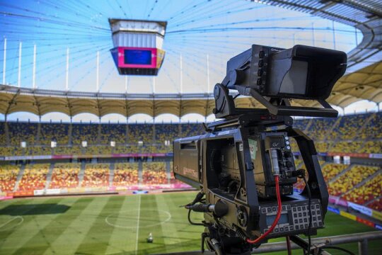 RCS-RDS a ajuns la 3,7 milioane de abonați pe TV, și datorită competițiilor din sport pe care le transmite Digi. Telekom are 1,5 milioane de abonați