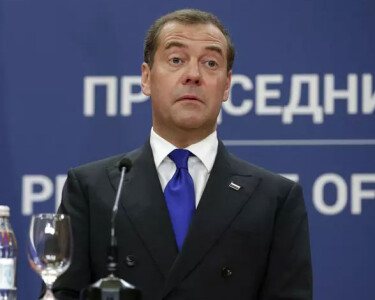 Medvedev amenință România, după ce Moldova a primit statutul de stat candidat ...