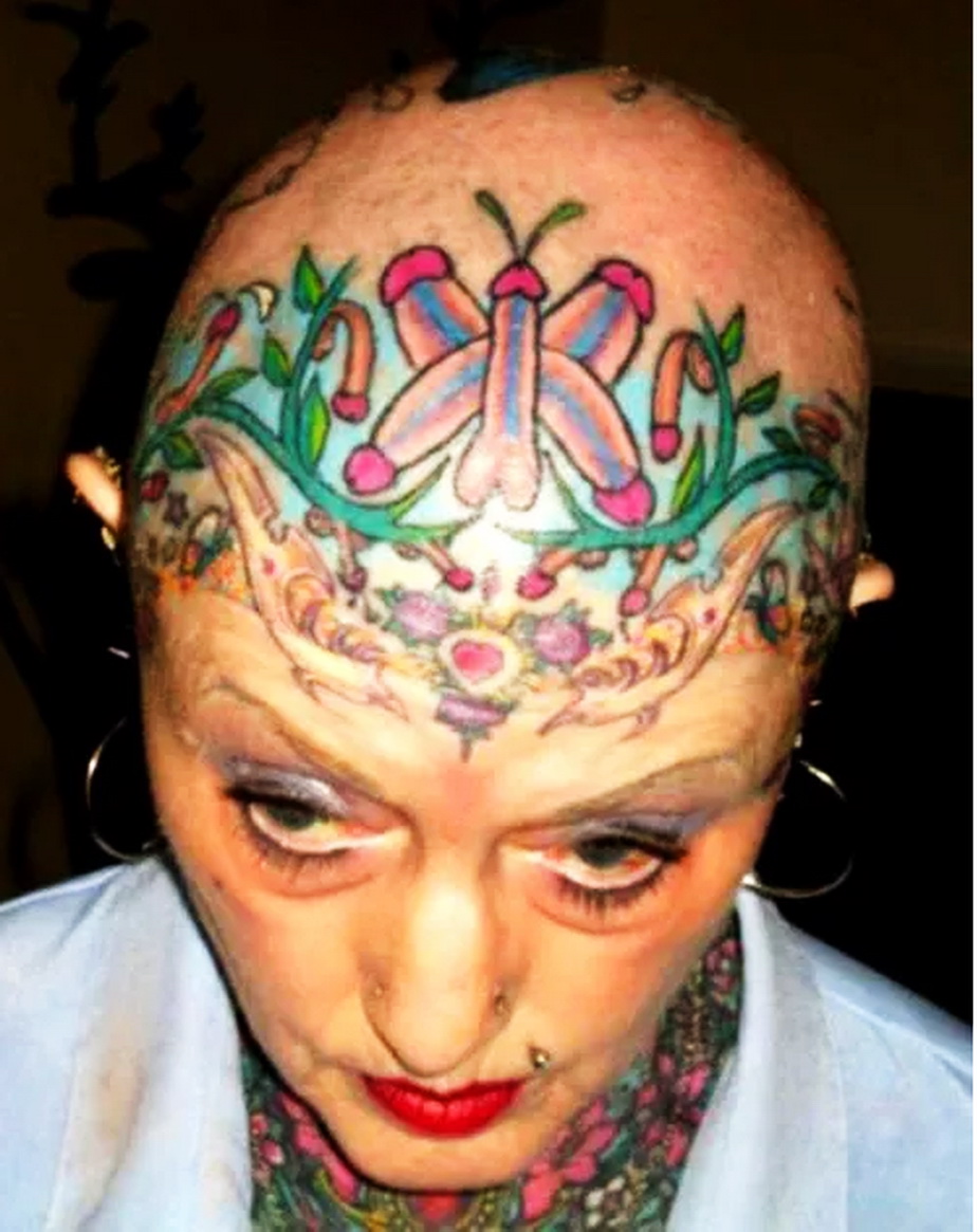 FOTO &raquo; Tu ţi-ai face aşa ceva? Topul celor mai nebune tatuaje din lume!