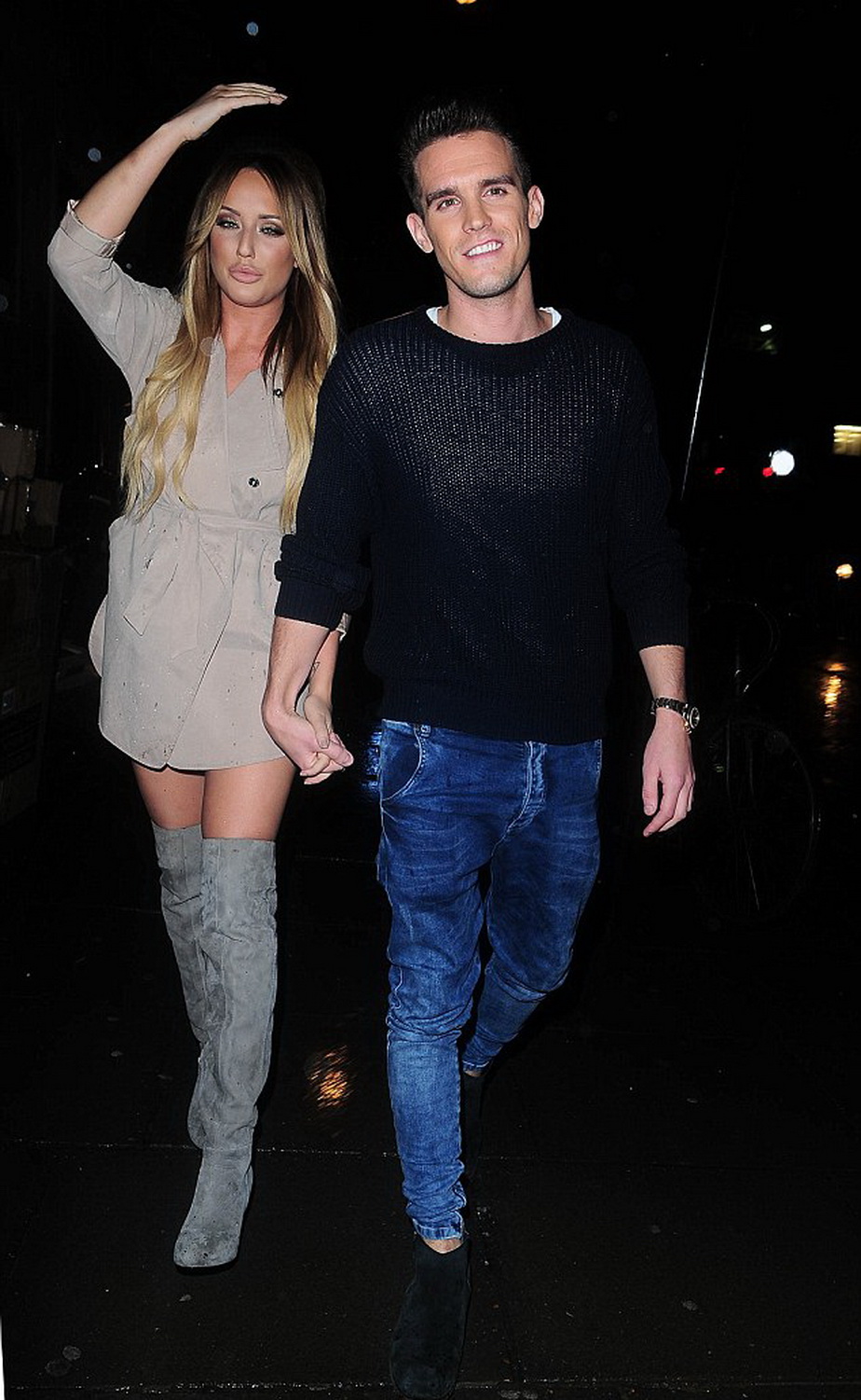 FOTO &raquo; Priveliștea zilei a oferit-o Charlotte Crosby. A arătat tot &icirc;n public