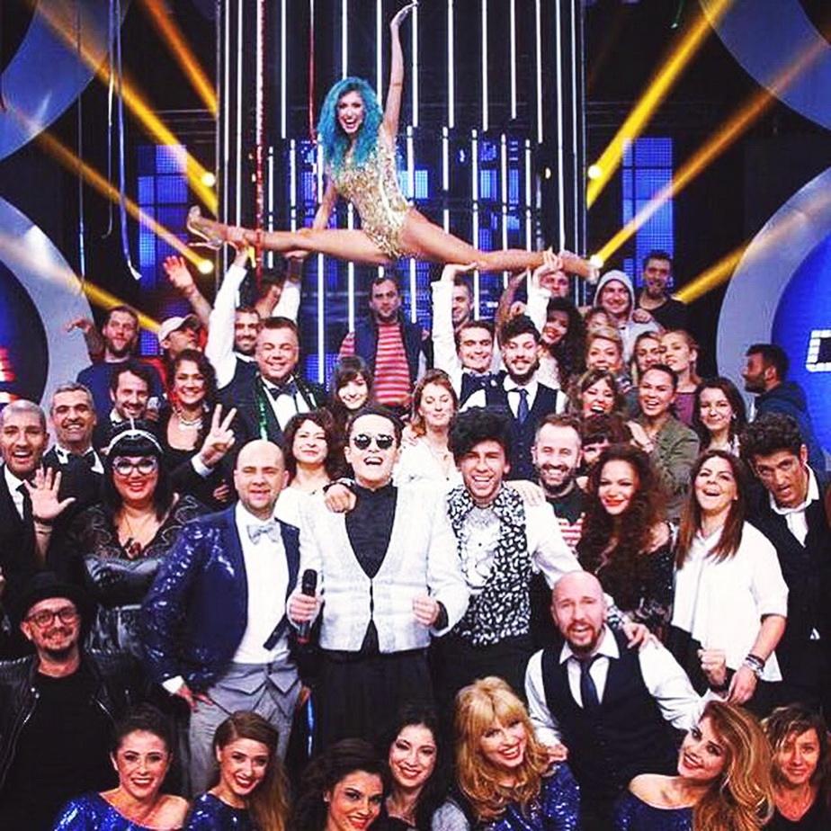 Andreaa Bălan, &icirc;ntr-o poziție care &icirc;și taie respirația!