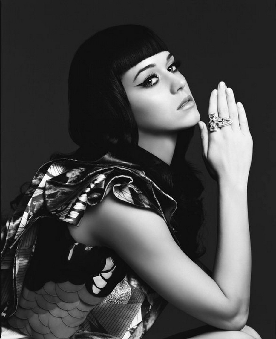 Katy Perry este cea mai urmărită persoană pe Twitter