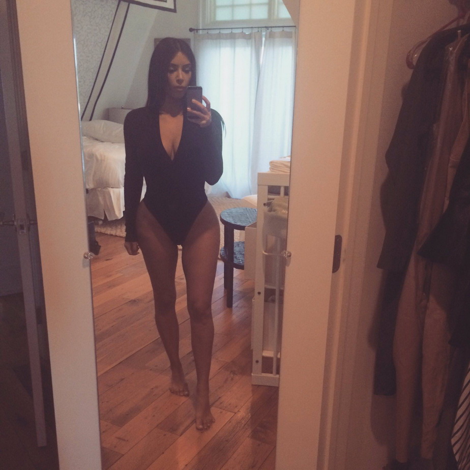 Kim Kardashian, o nouă fotografie incendiară