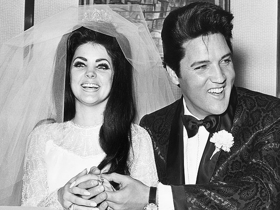 Priscilla Presley arată incredibil la 71 de ani