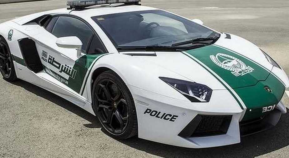 Cele mai frumoase şi rapide maşini de poliţie din lume