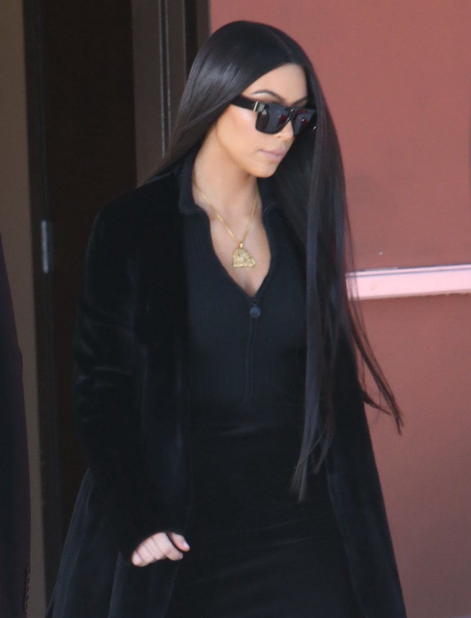 Kim Kardashian: M-a prins de picioare şi nu aveam haine pe dedesupt. Am crezut că ăsta e momentul că mă vor viola