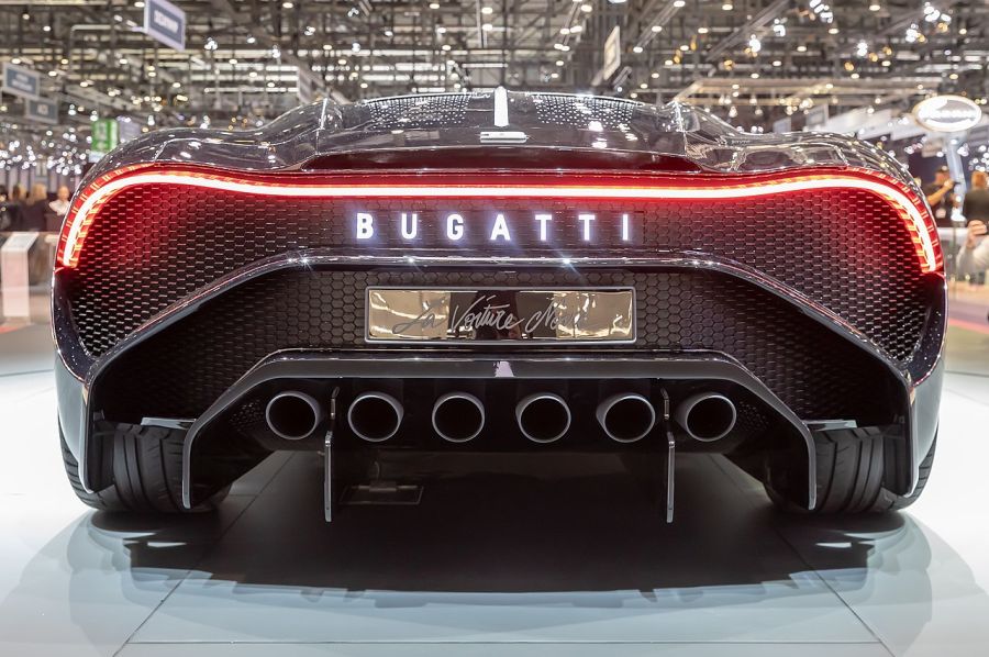 1280px bugatti la voiture noire gims 2019 le grand saconnex gims0948