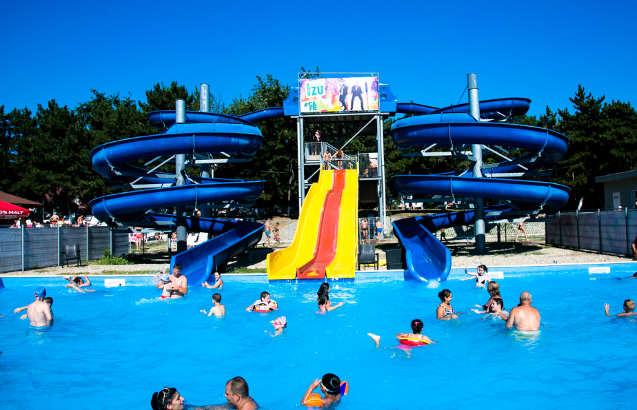 Top Piscine ștranduri și Aquapark Uri Din București Ghid