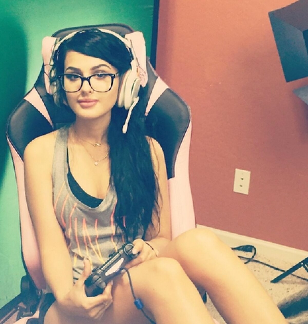 Sssniperwolf Upskirt