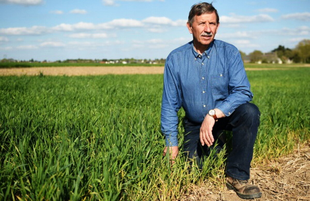 France farmers. Французский фермер. Фермеры Франции. Француженка фермер. Французские фермеры фото.