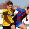 Dragoș Balauru, pe vremea cînd evolua pentru FC Snagov în fața celor de la Steaua 2