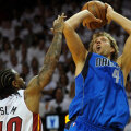 Nowitzki a fost iarăşi cel mai bun om al texanilor