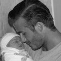 David Beckham și prima lor fetiță, Seven