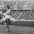 Jesse Owens a fost starul Jocurilor Olimpice din 1936, de la Berlin. Un star renegat