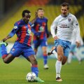 Seydou Doumbia, în roșu și albastru, a ajuns golgeterul Ligii Campionilor