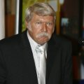 11 ani a fost Bela Karolyi antrenorul Nadiei Comăneci: 1970-1981. Colaborarea s-a întrerupt după evadarea antrenorului în America
