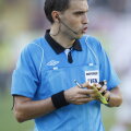Ovidiu Haţegan a comis mari greşeli de arbitraj în Astra - CFR Cluj 0-1