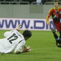 Tătăruşanu l-a faultat clar pe Cavani în careu, în minutul 37