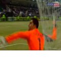 Coman a aruncat cu o sticlă înspre galeria Rapidului