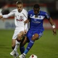 David Lopes (dreapta) în duel cu Mihai Roman