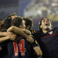 Falcao (dreapta) s-a abonat la finală și la titlul de golgeter. Anul trecut le-a cîștigat pe amîndouă, cu Porto. Acum e iar în ultimul act și are 10 reușite