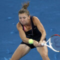 Simona Halep s-a adaptat foarte bine la zgura albastră