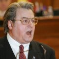 Corneliu Vadim Tudor sare în susținerea Universității Craiova