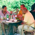 Theo Walcott, alături de tatăl şi de fratele său