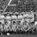 Ion Constantin (al patrulea pe rîndul de jos), în echipa României care a învins Franţa cu 15-0 în 1980 // Foto: Gazeta Sporturilor