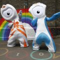 Wenlock şi Mandeville, cele două mascote care i-au înfuriat pe englezi (foto: Reuters)