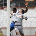 Meciul cu Dinamo II din Ştefan cel mare a fost ultima partidă oficială în care a jucat Henry. Acesta a marcat şi un gol Foto: Ştefan Constantin