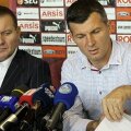 Sabău a fost însoțit la conferința de presă de președintele executiv Constantin Zotta