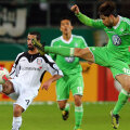 Diego (dreapta), playmakerul lui Wolfsburg, a fost împrumutat sezonul trecut la Atletico, unde a cîștigat Europa League, dar spaniolii au refuzat să-l ia definitiv din cauza salariului // Foto: Guliver/GettyImages